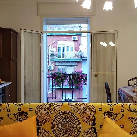 Una Casetta Al Centro Di Napoli Extérieur photo
